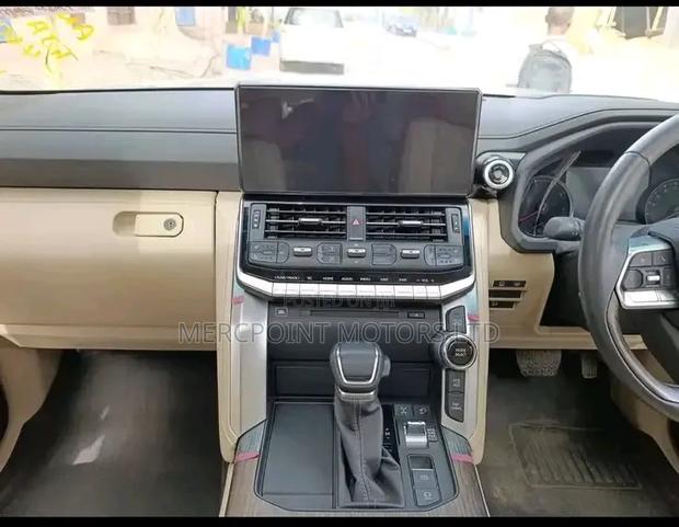 Toyota Land Cruiser 2023