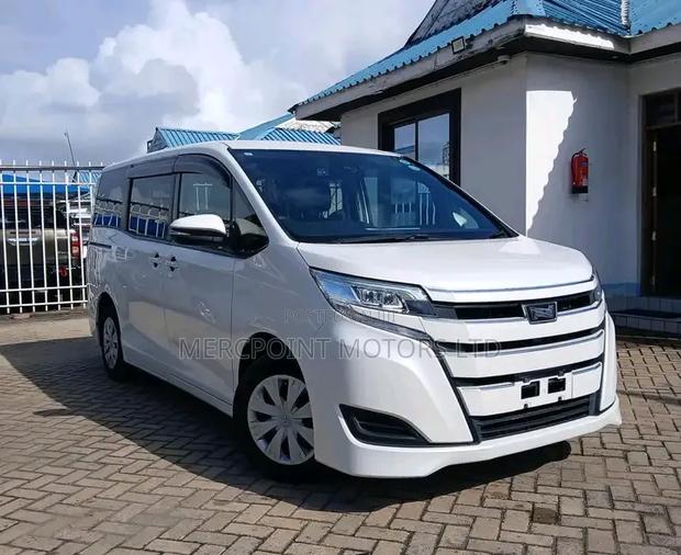 Toyota Noah 2020 Matt Black