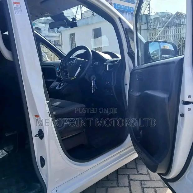 Toyota Noah 2020 Matt Black