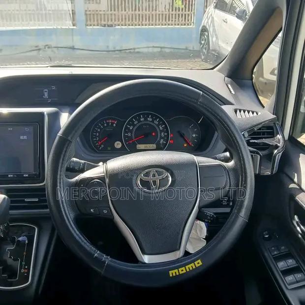 Toyota Noah 2020 Matt Black