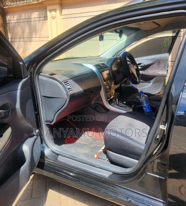 Toyota Corolla Fielder 2011 Black