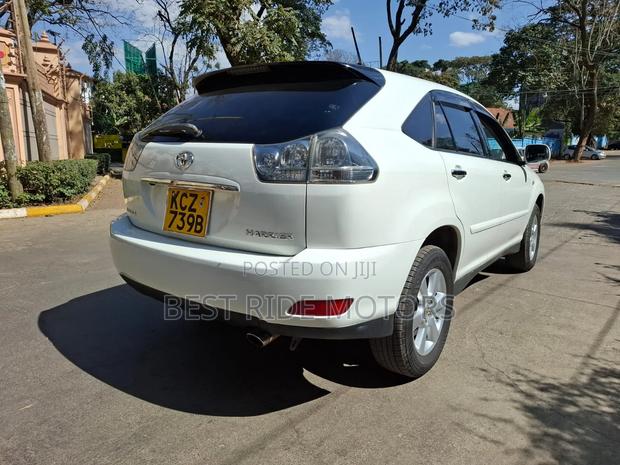 Toyota Harrier 2.4 2012 White