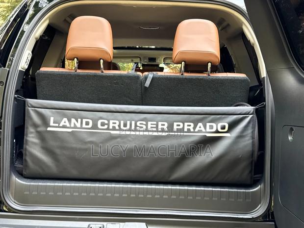 Toyota Land Cruiser Prado 2022 Black