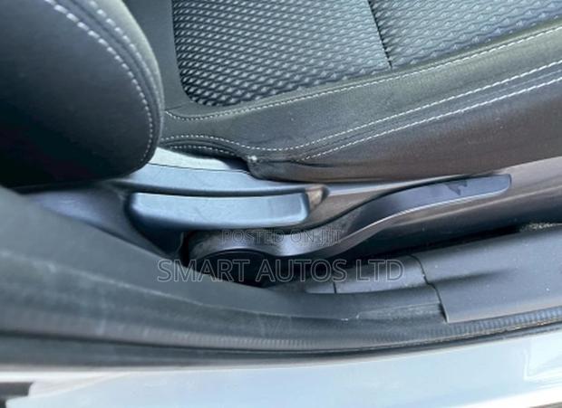 Mitsubishi Outlander 2018 Off white