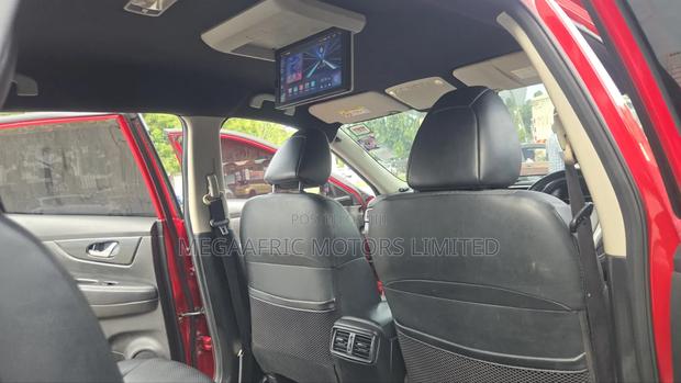 Nissan X-Trail 2.0 Petrol AWD 2015 Red