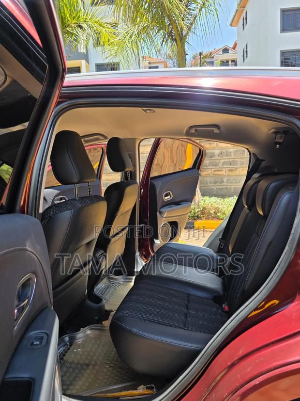 Honda Vezel 2015 Burgundy