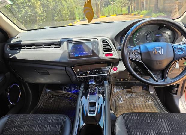 Honda Vezel 2015 Burgundy