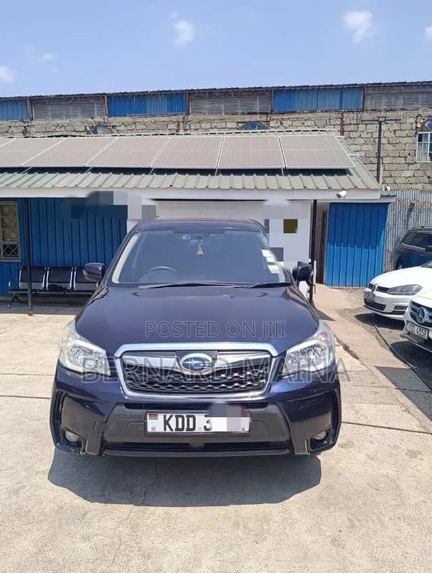 Subaru Forester 2.0XT Premium 4dr SUV AWD (2.0L 4cyl Turbo CVT) 2014