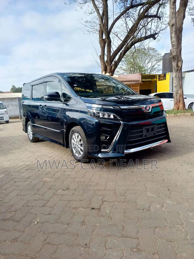Toyota Voxy 2019 Blue