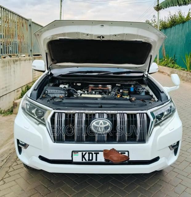 Toyota Land Cruiser Prado 2.8 2019 Pearl