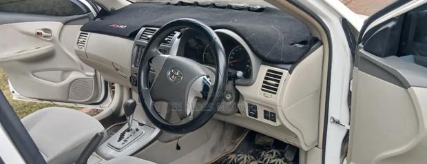 Toyota Axio 2009 Off white