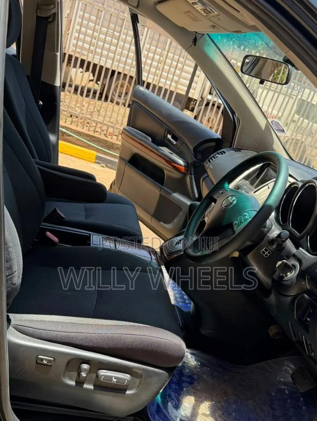 Toyota Harrier 2.4 2007 Black