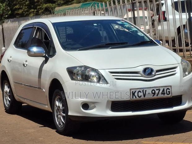 Toyota Auris 2012 White
