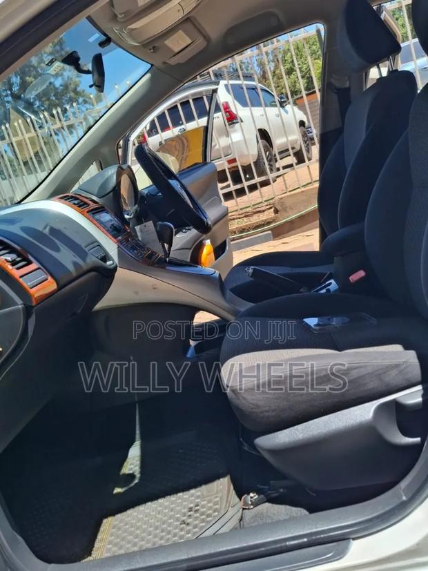 Toyota Auris 2012 White