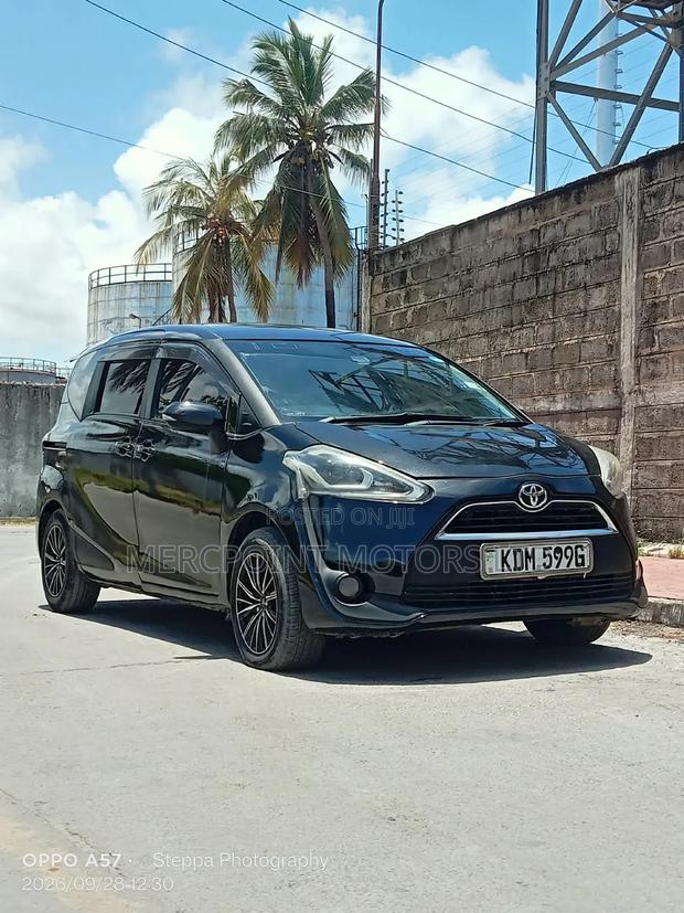 Toyota Sienta 2016 Matt Black