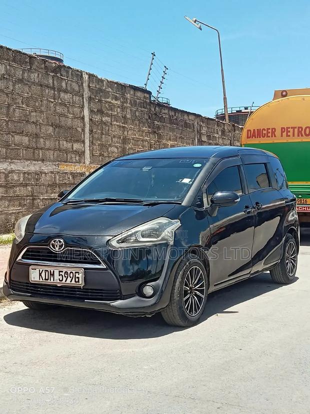 Toyota Sienta 2016 Matt Black