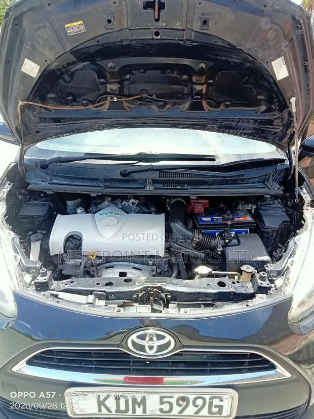 Toyota Sienta 2016 Matt Black