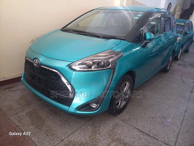 Toyota Sienta 1.5 FWD (6-seater) 2020 Blue