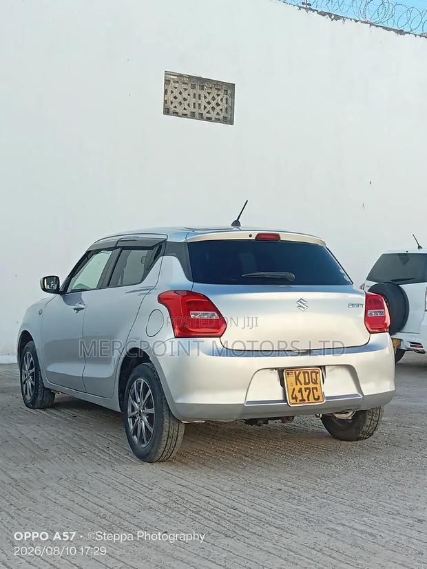 Suzuki Swift 2017 Silver