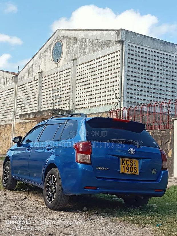 Toyota Corolla Fielder 2013 Blue
