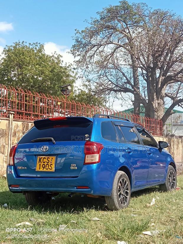 Toyota Corolla Fielder 2013 Blue