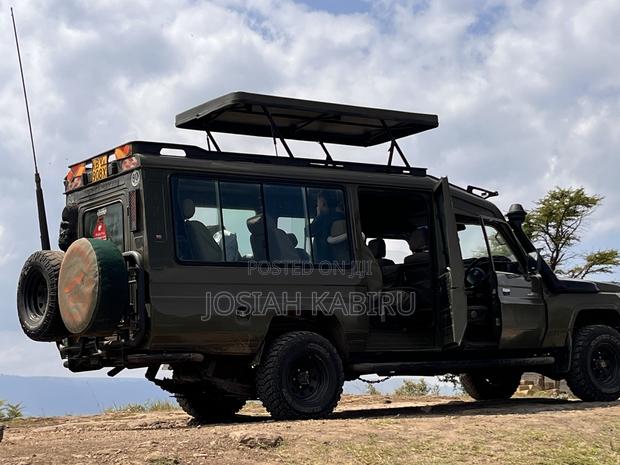 Toyota Land Cruiser 79 Series 2014 Green