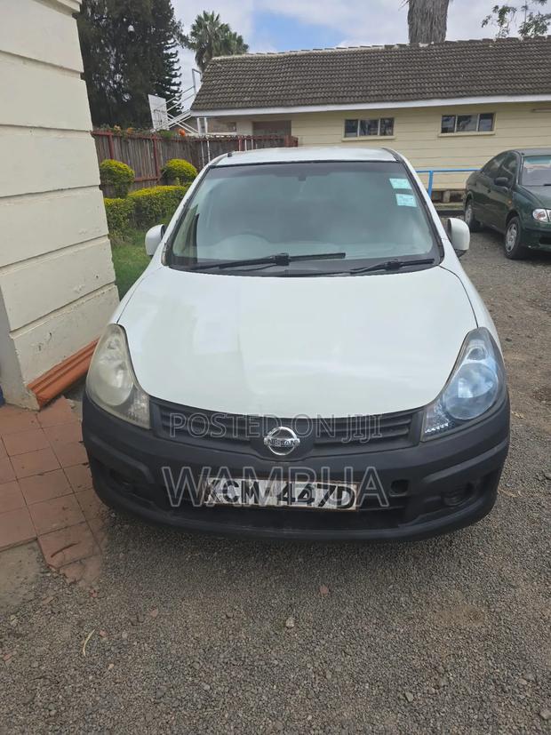 Nissan Advan 2010 White