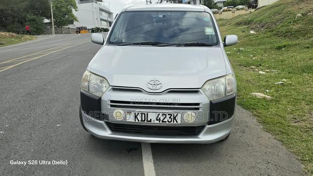 Toyota Probox 2015 White