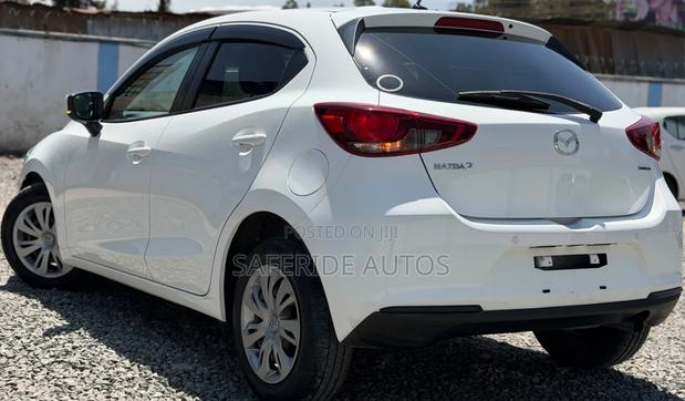 Mazda 2 2019 White
