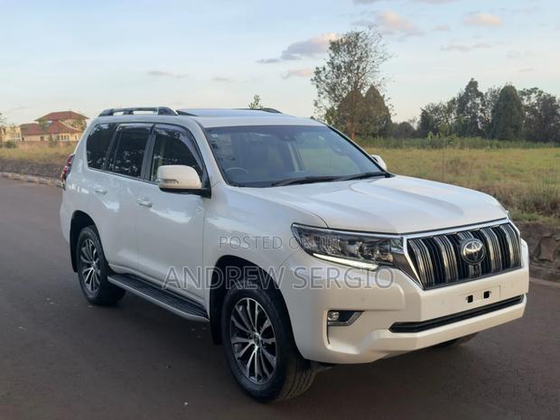 Toyota Land Cruiser Prado 2.8 2020 White