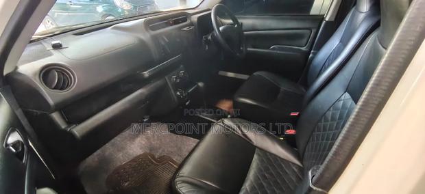 Nissan Serena 2015 Silver