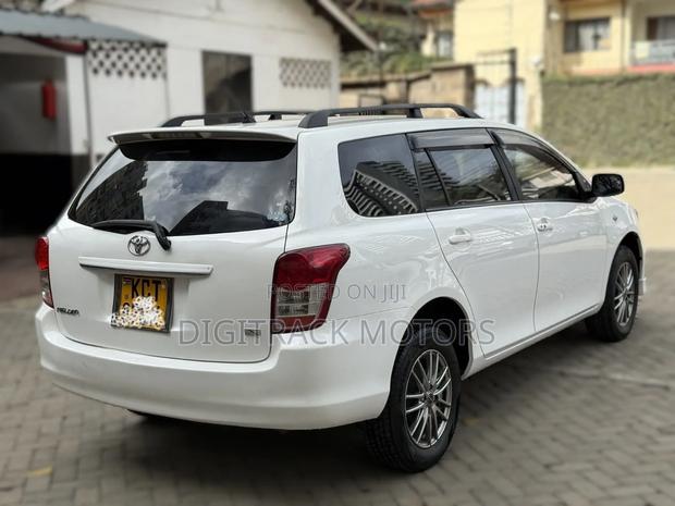 Toyota Corolla Fielder 2012 White