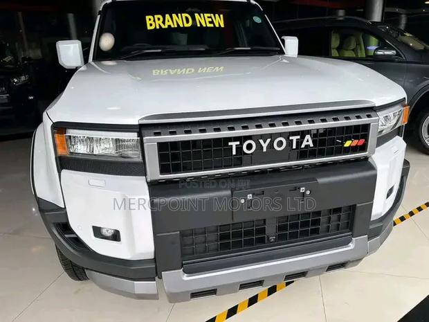 Toyota Land Cruiser Prado 2024 White