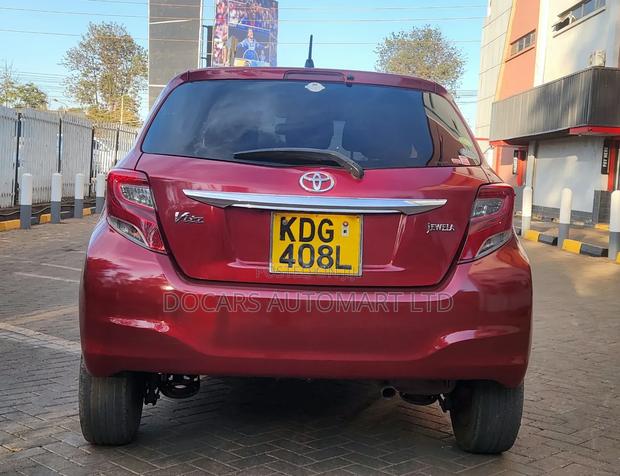 Toyota Vitz 2015 Red