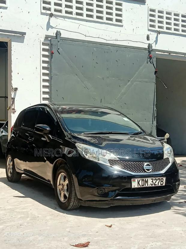 Nissan Note 2016 Black