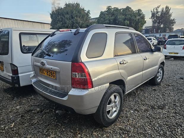 Kia Sportage 2007 Silver