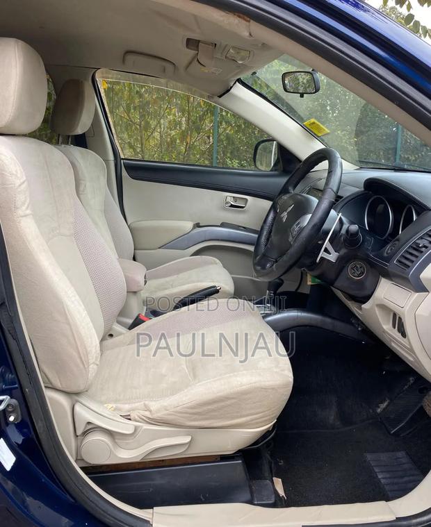 Mitsubishi Outlander 2009
