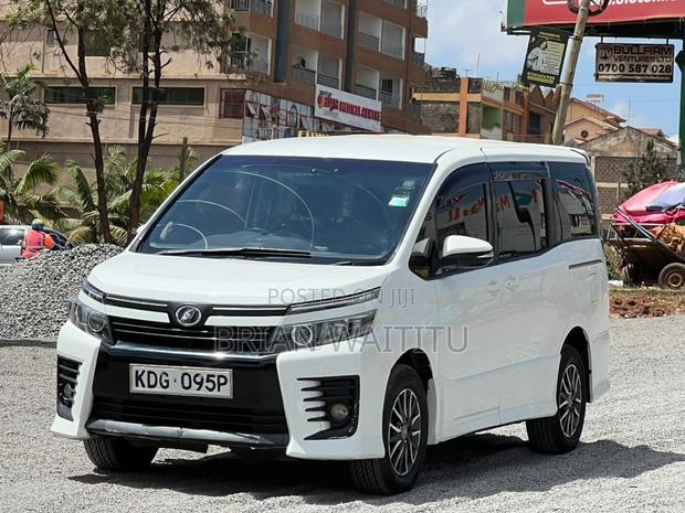 Toyota Voxy 2015 White