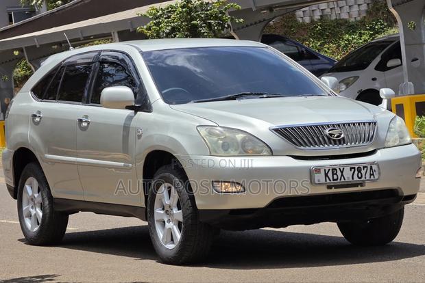 Toyota Harrier 2006 Beige