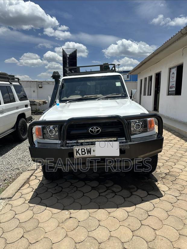 Toyota Land Cruiser 76 Series 2012 White