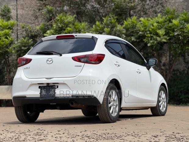 Mazda 2 2020 White