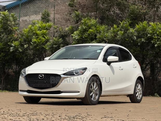 Mazda 2 2020 White