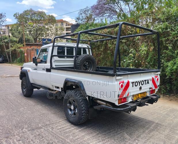 Toyota Land Cruiser 2023