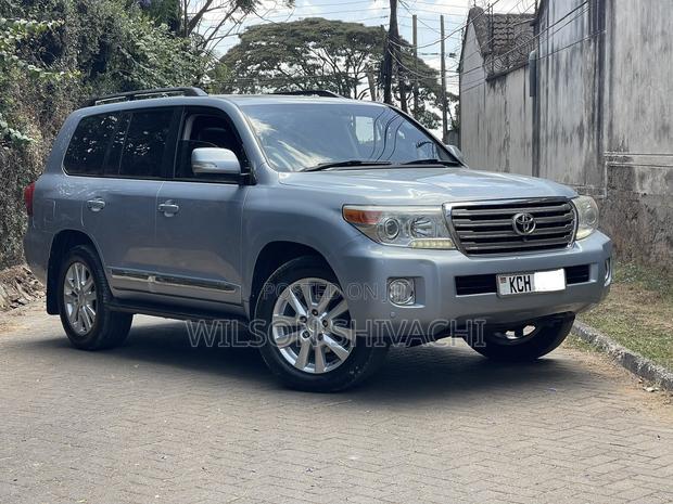Toyota Land Cruiser 2012 Blue