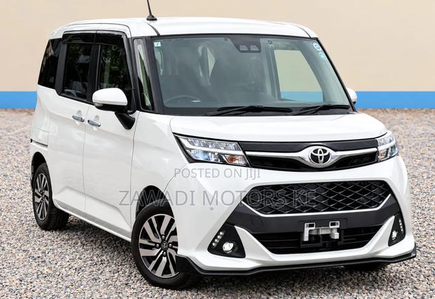 Toyota Tank 1.0 FWD 2019 White
