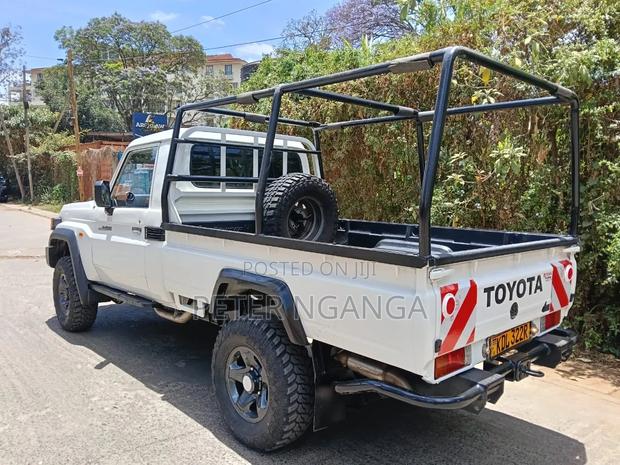 Toyota Land Cruiser 79 Series 2023 White