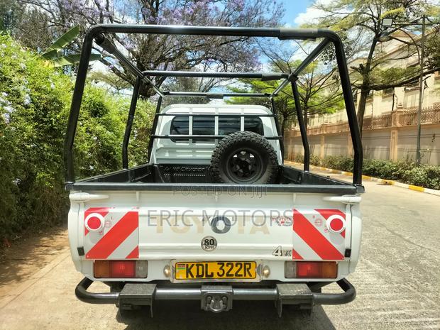 Toyota Land Cruiser 2022 White