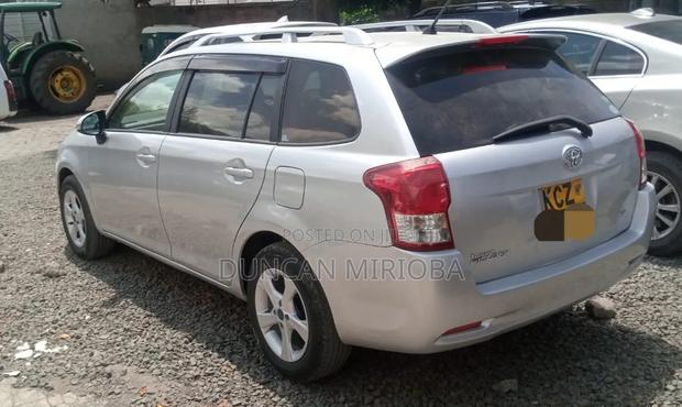 Toyota Corolla Fielder 2013 Silver
