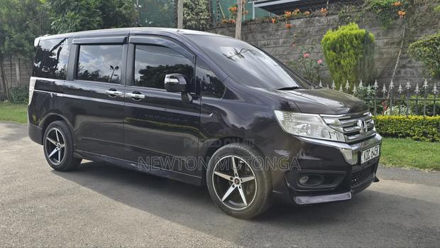 Honda Stepwgn 2014 Purple
