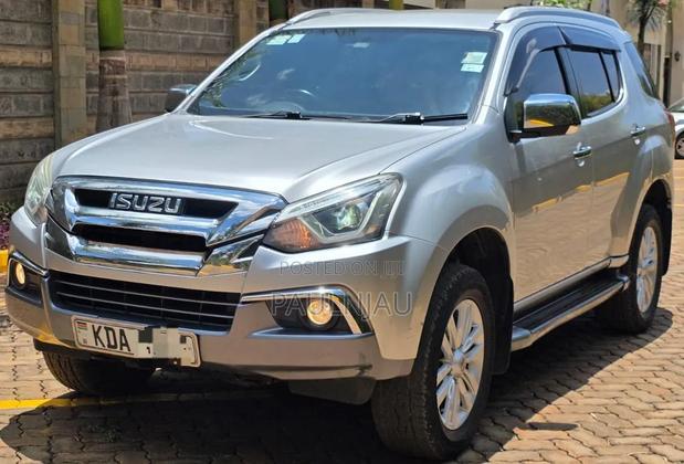 Isuzu MU-X 2021